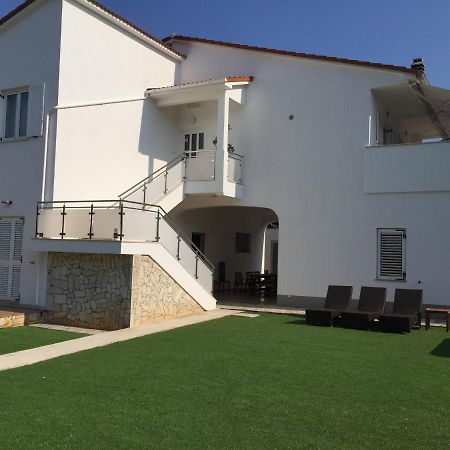 Soline Ada Apartment Pjescana Uvala Exterior photo